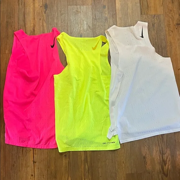 Nike Aeroswift Running Tank Tops - XS -lot of 3 - Picture 5 of 6